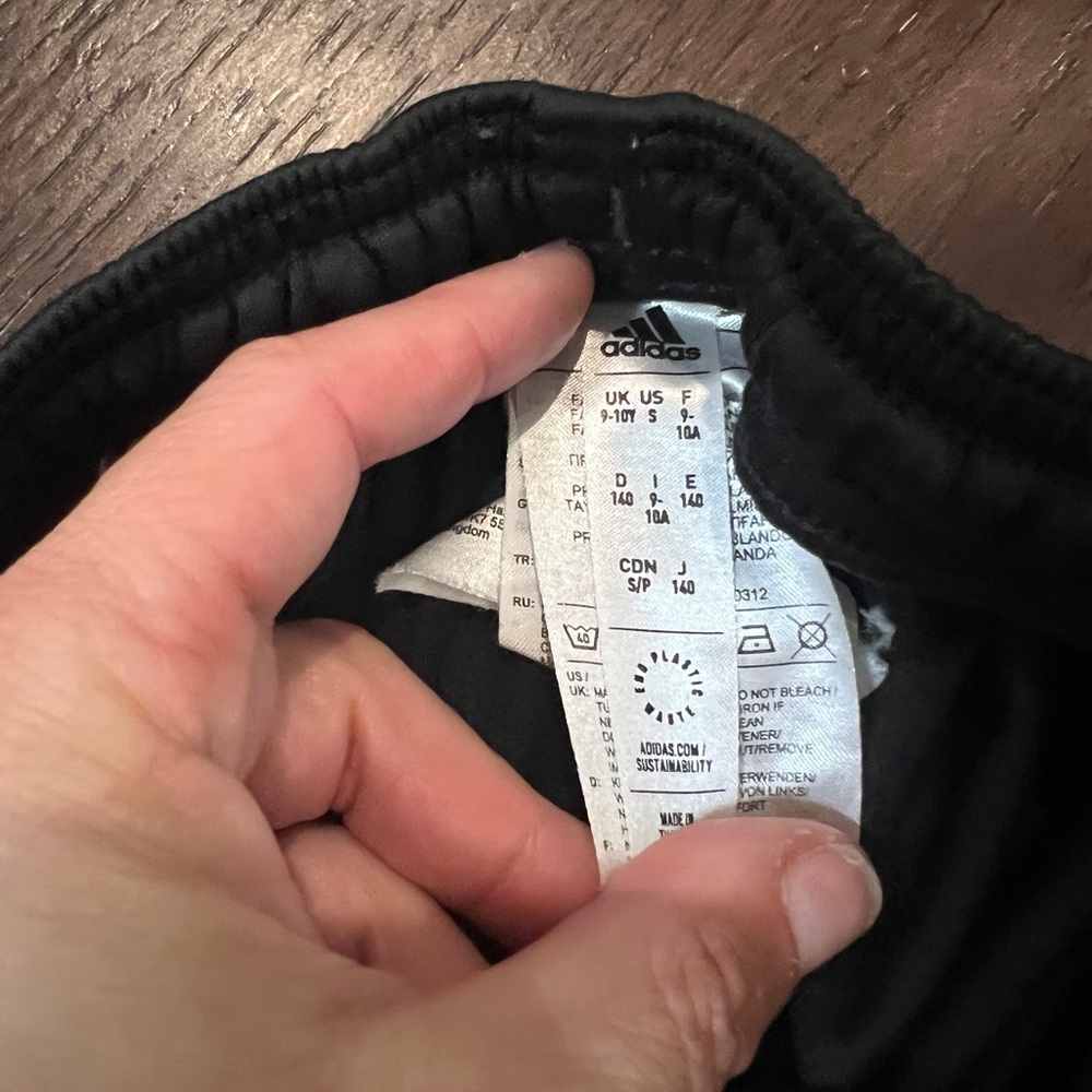 Adidas boys Black Shorts (aeroready) - Picture 2 of 3